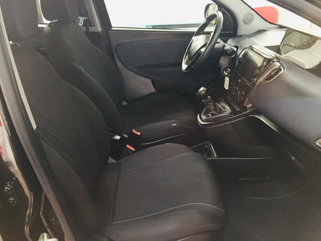 LANCIA Ypsilon 1.0 FireFly 5p. S&S Hybrid