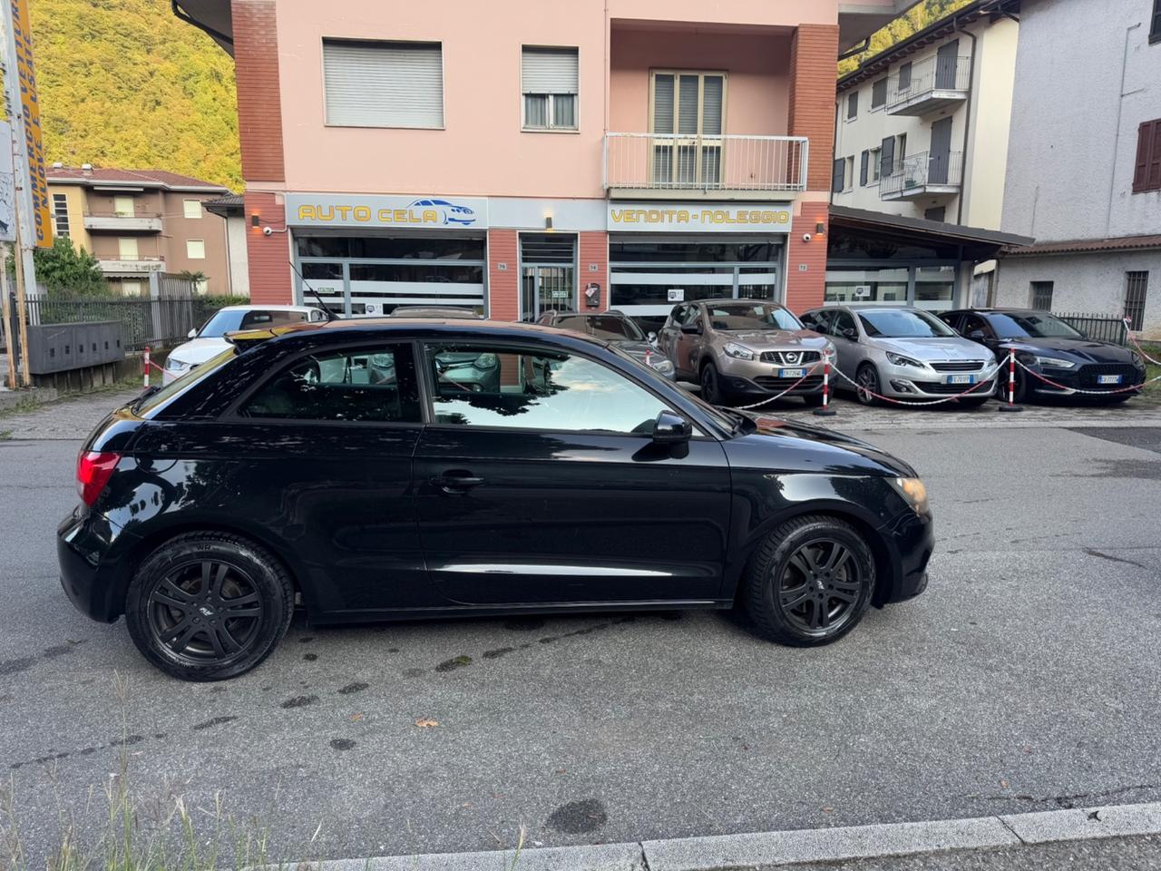 Audi A1 1.6 TDI 105 CV Ambition - GIA' TAGLIANDATA