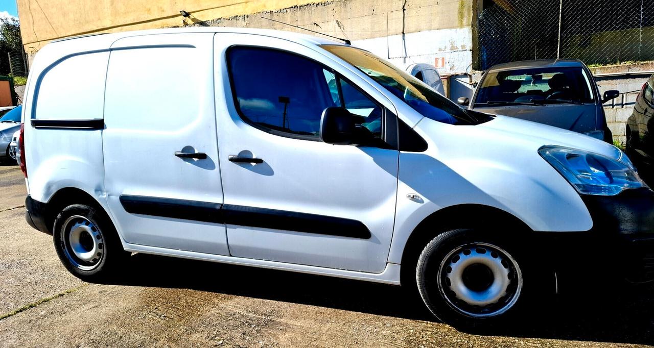 BERLINGO 1.6 HDi 90 Van 3 posti Club L1