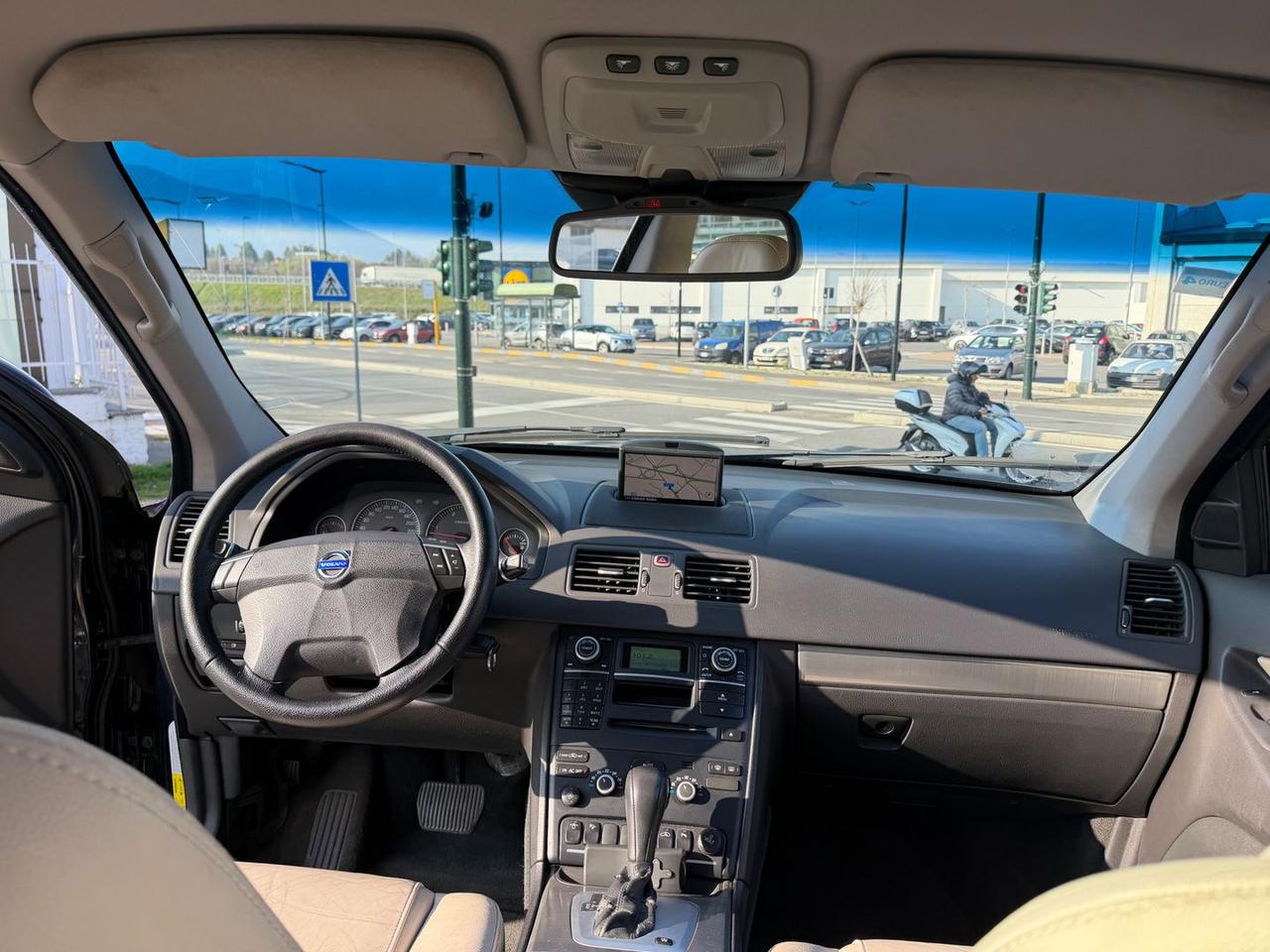 Volvo XC 90 2.4 D D5 Momentum #9901