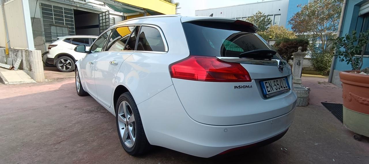 Insignia 2.0 CDTI 4X4 AWD Sports Tourer Cosmo SOLO 150MILA KM!!!!