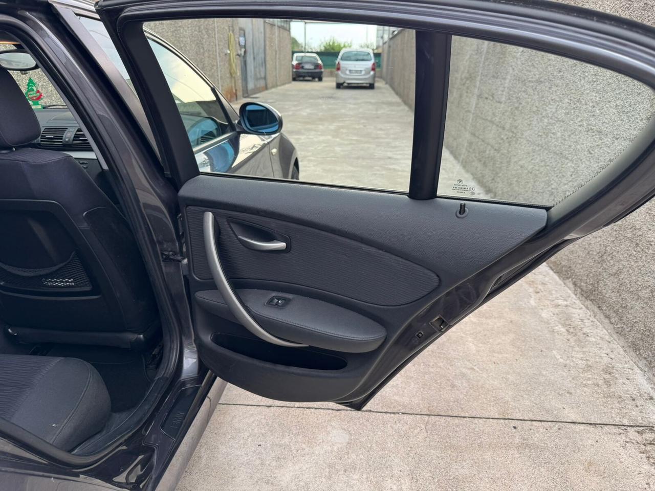 BMW 116i 1.6 BENZINA EURO4 85KW 5P Eletta