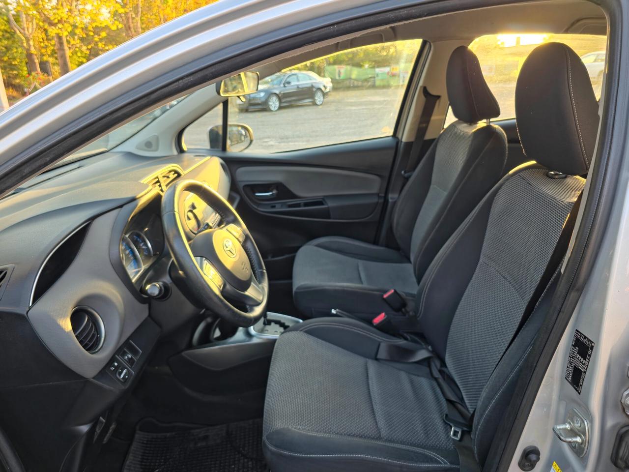 Toyota Yaris 1.5 Hybrid 5 porte Active E6B Automatica NEO 2016