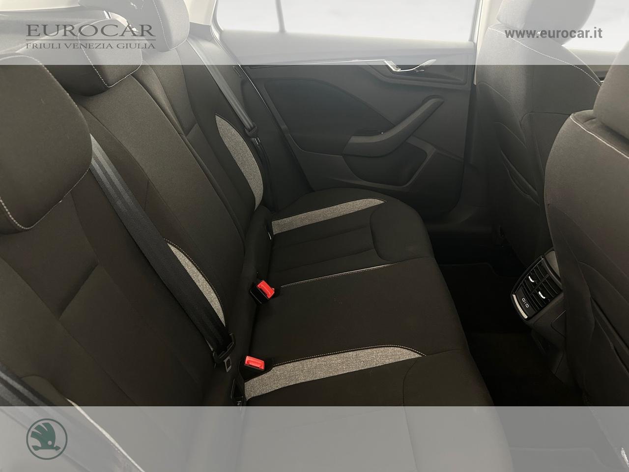 Skoda Kamiq 1.0 tsi selection 115cv