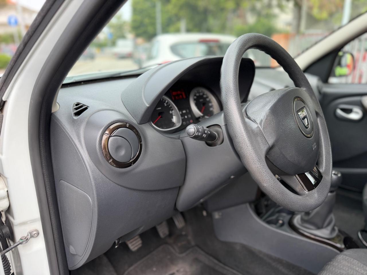 Dacia Duster 1.6 110CV 4x2 Lauréate NEOPATENTATI