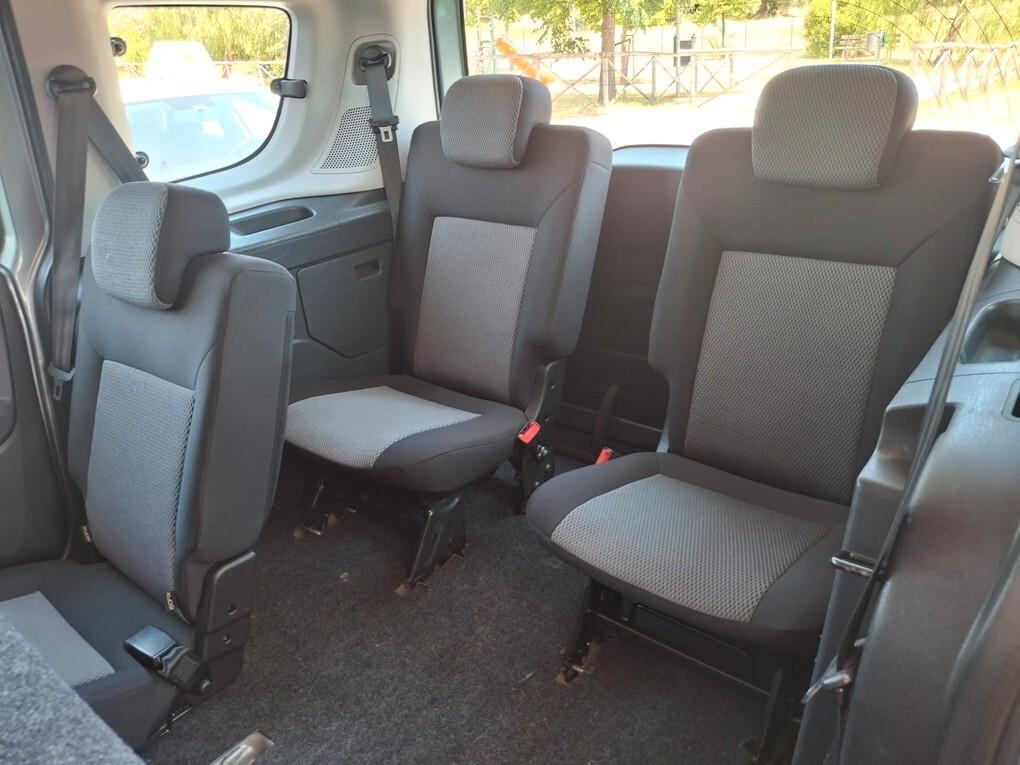 Fiat Doblò 1.6 MultijetDynamic 7 POSTI