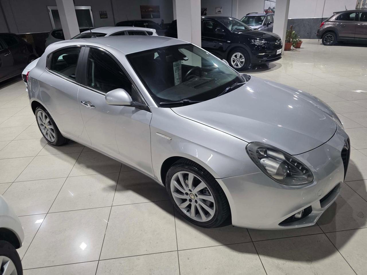Alfa Romeo Giulietta 1.6 JTDm-2 105 CV Distinctive