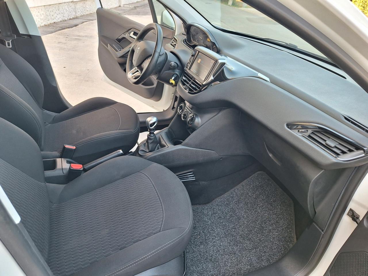 Peugeot 208 1.5 HDi 100 cv 5 porte Allure 2019