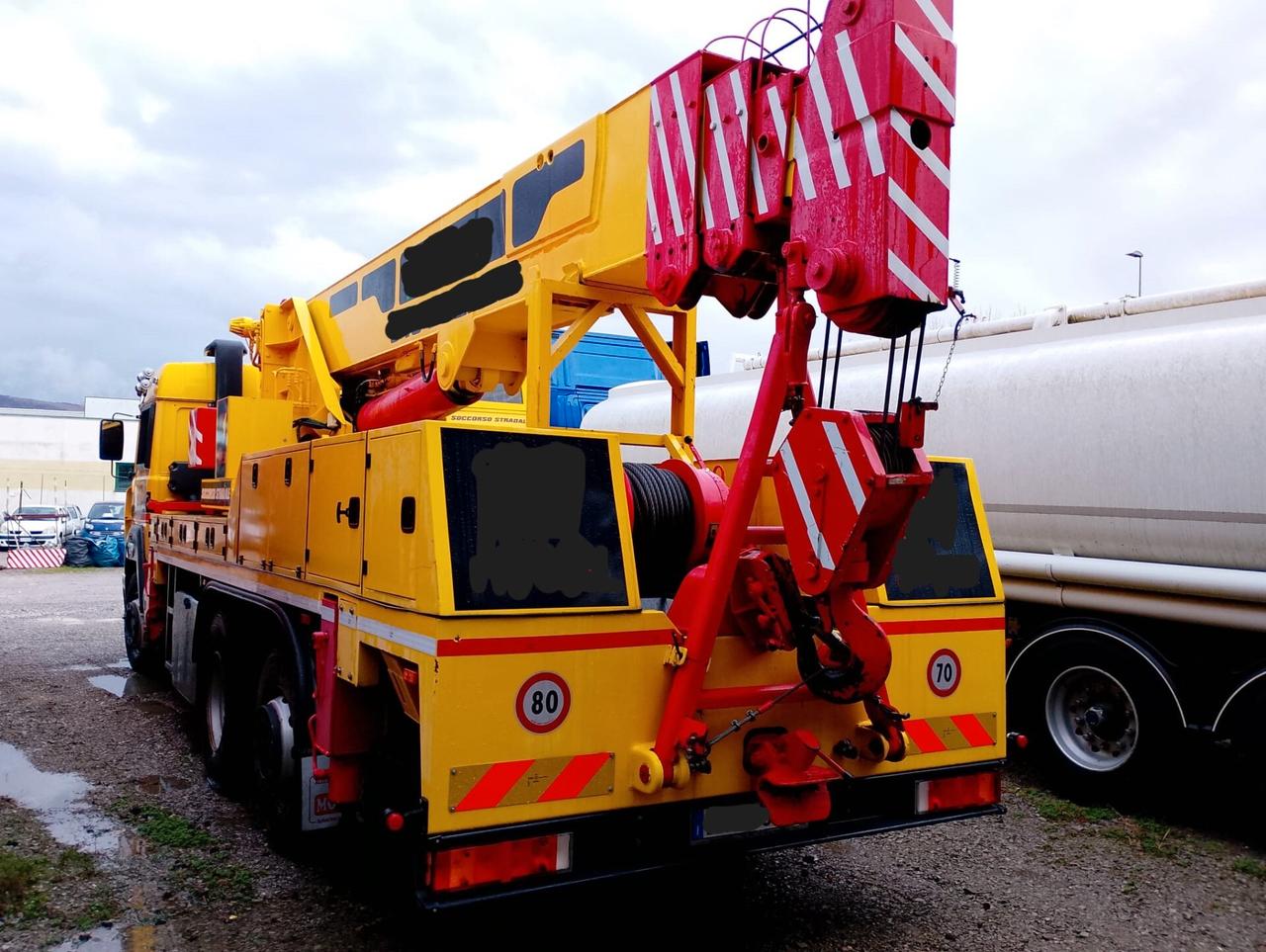 Iveco gru uso speciale soccorso stradale