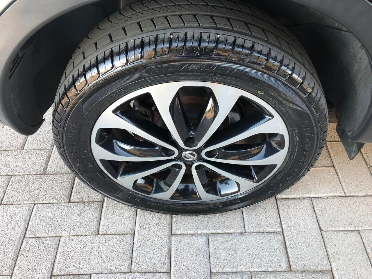 Nissan Qashqai 1.6 dCi Tekna 360 2013 FULL