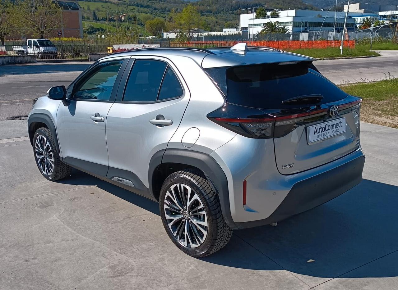 Yaris Cross 1.5 Hybrid 130 CV 5p. E-CVT AWD-i Lounge