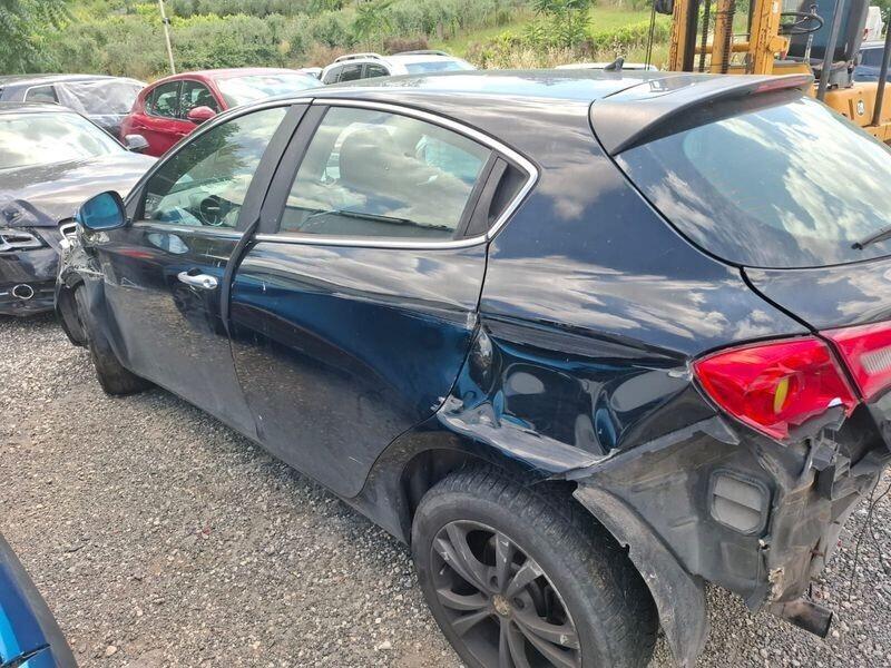 ALFA ROMEO GIULIETTA 1.4 BENZINAGPL SINISTRATA