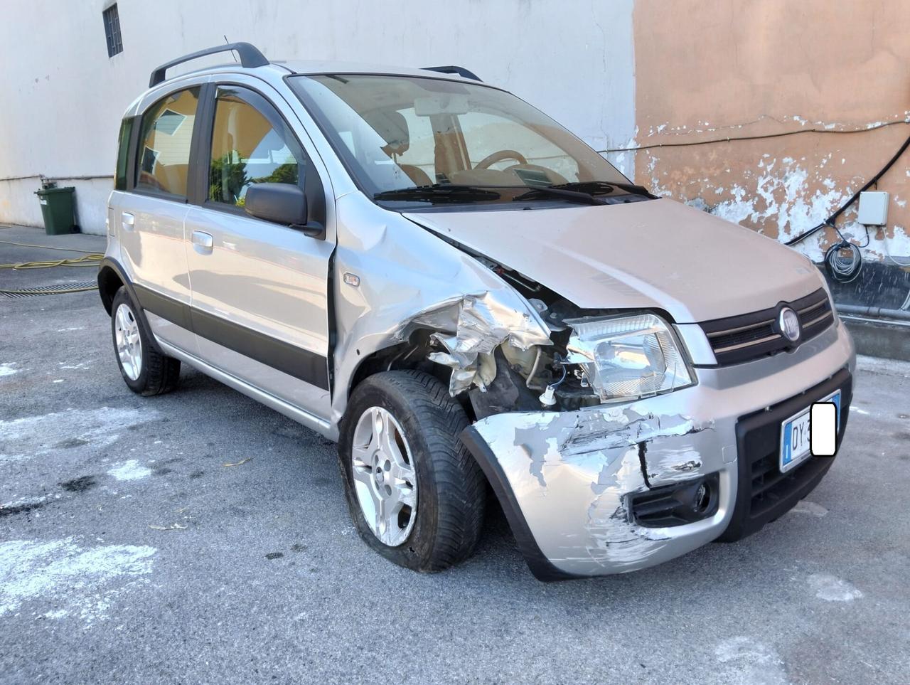 Fiat Panda 1.2 Climbing Metano 2009 SINISTRATA