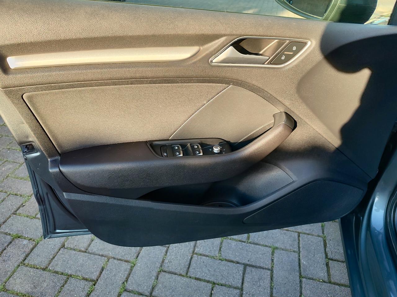 Audi A3 1.6 TDI S tronic Business