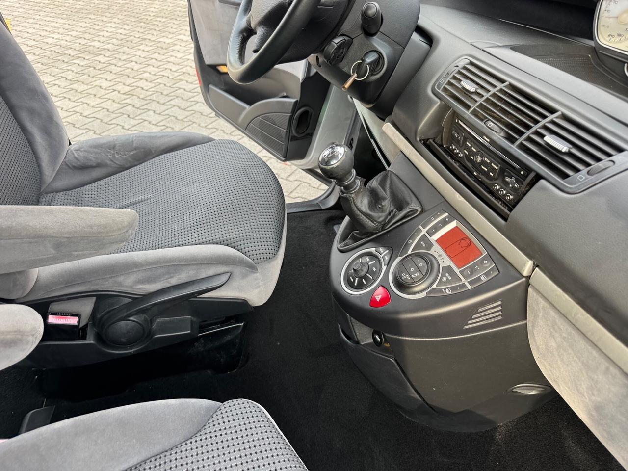Peugeot 807 2.0 HDi 163CV SV 7 posti
