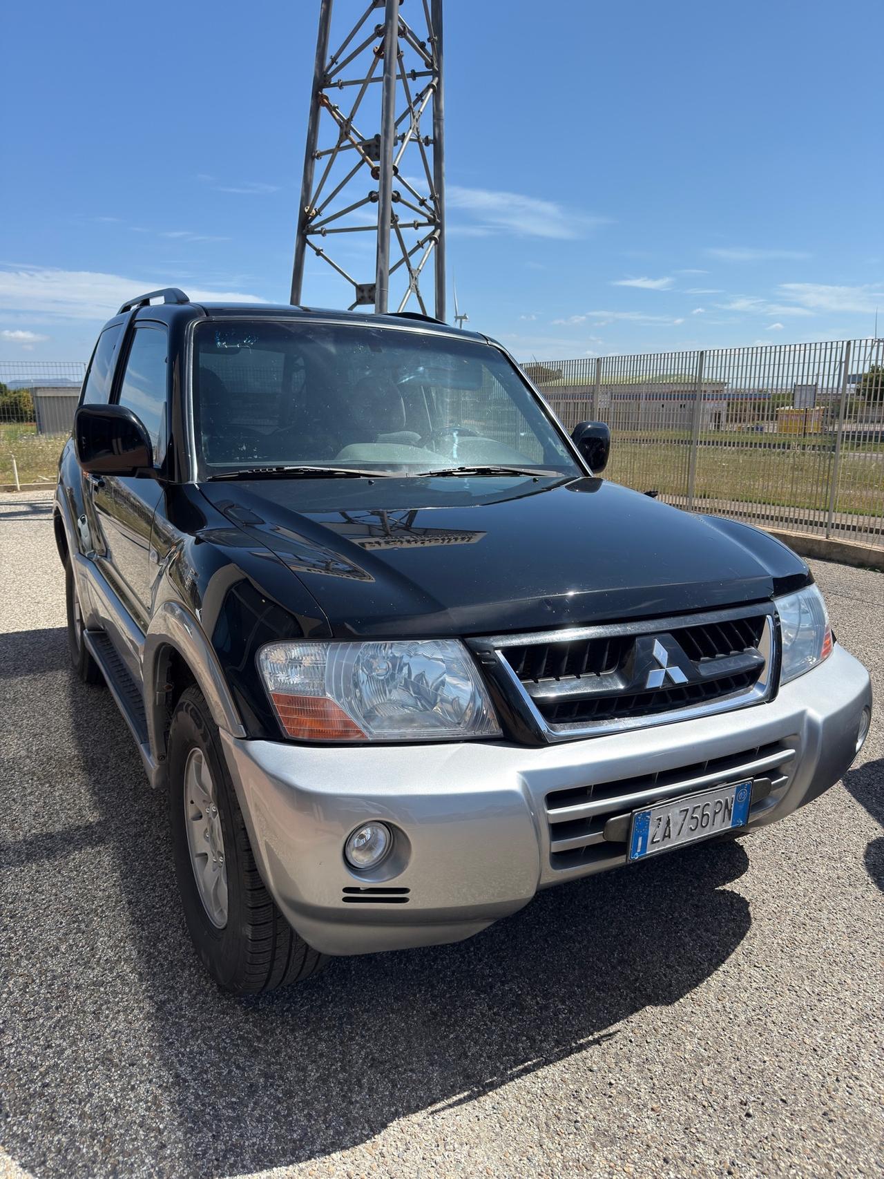 Mitsubishi Pajero 3.2 16V DI-D 3p. GLX my03"