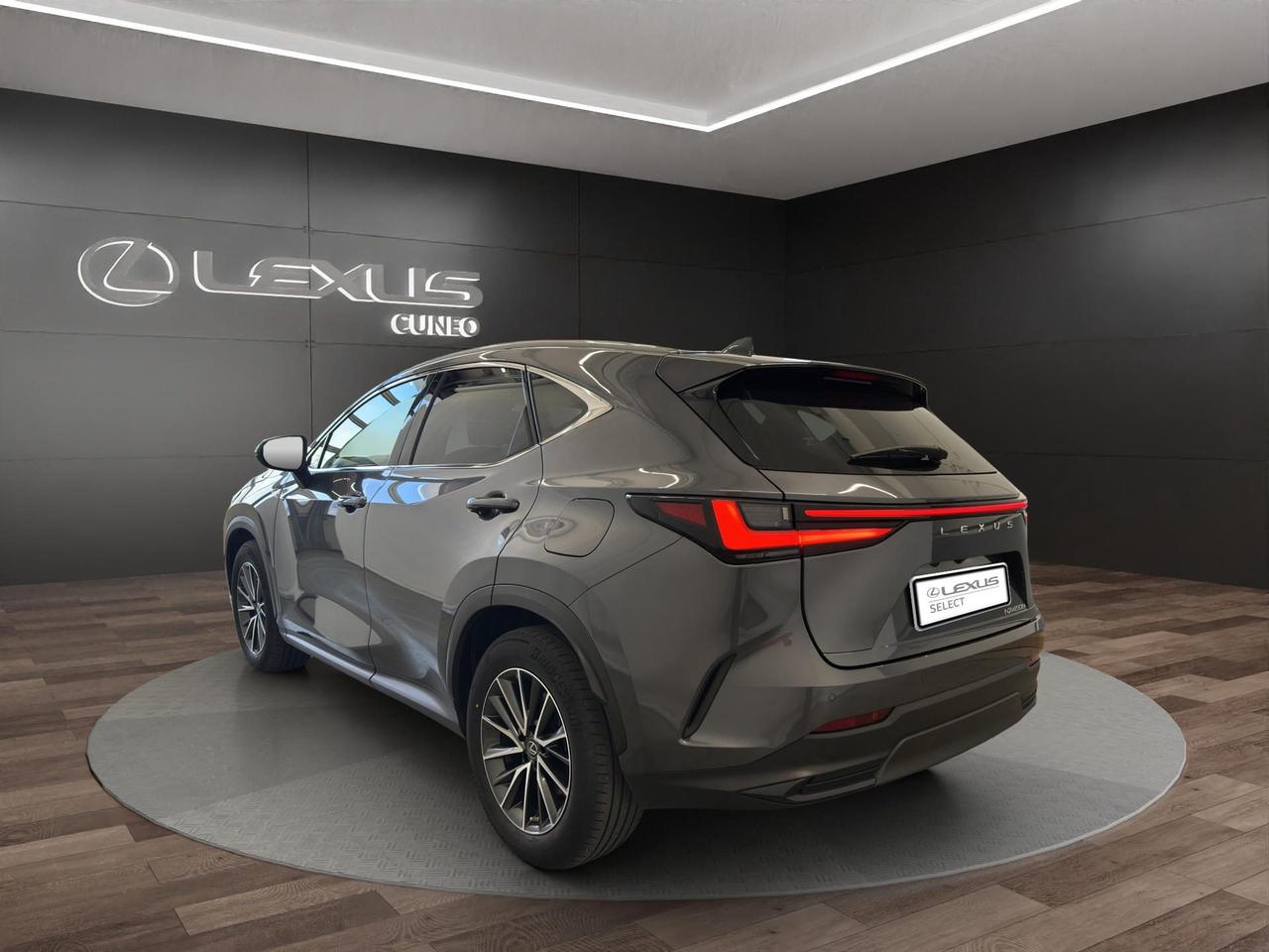 Lexus NX 450h+ 2.5 phev Premium 4wd 309cv e-cvt