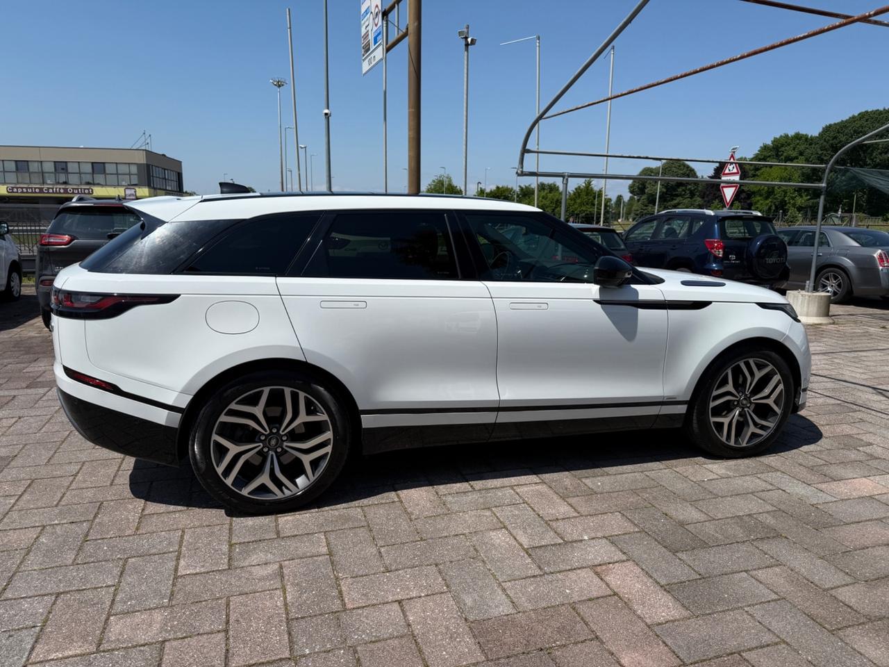 Land Rover Range Rover Velar Range Rover Velar 2.0D I4 240 CV R-Dynamic SE