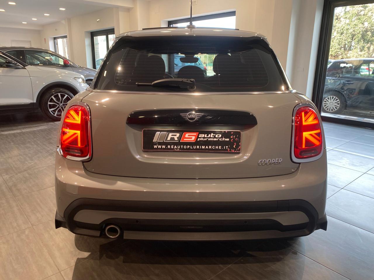 Mini 1.5 Cooper Essential 5 porte TETTO