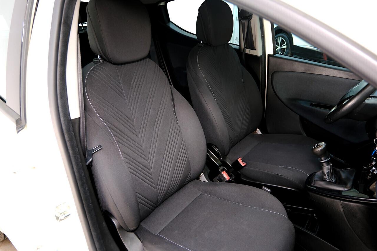 Lancia Ypsilon HYBRID 1000 70 cv GOLD 5°POSTO