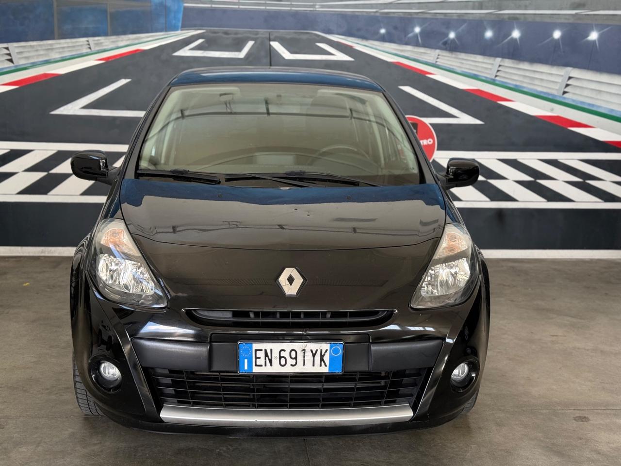 RENAULT CLIO 1.5 dCi 90CV NAVI NEOPATENTATI