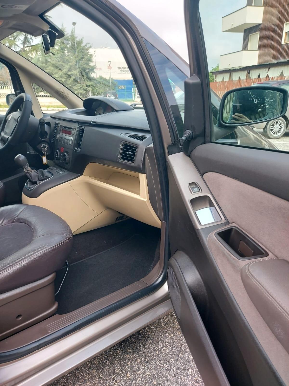 Lancia MUSA 1.3 Multijet 69CV Oro EURO4