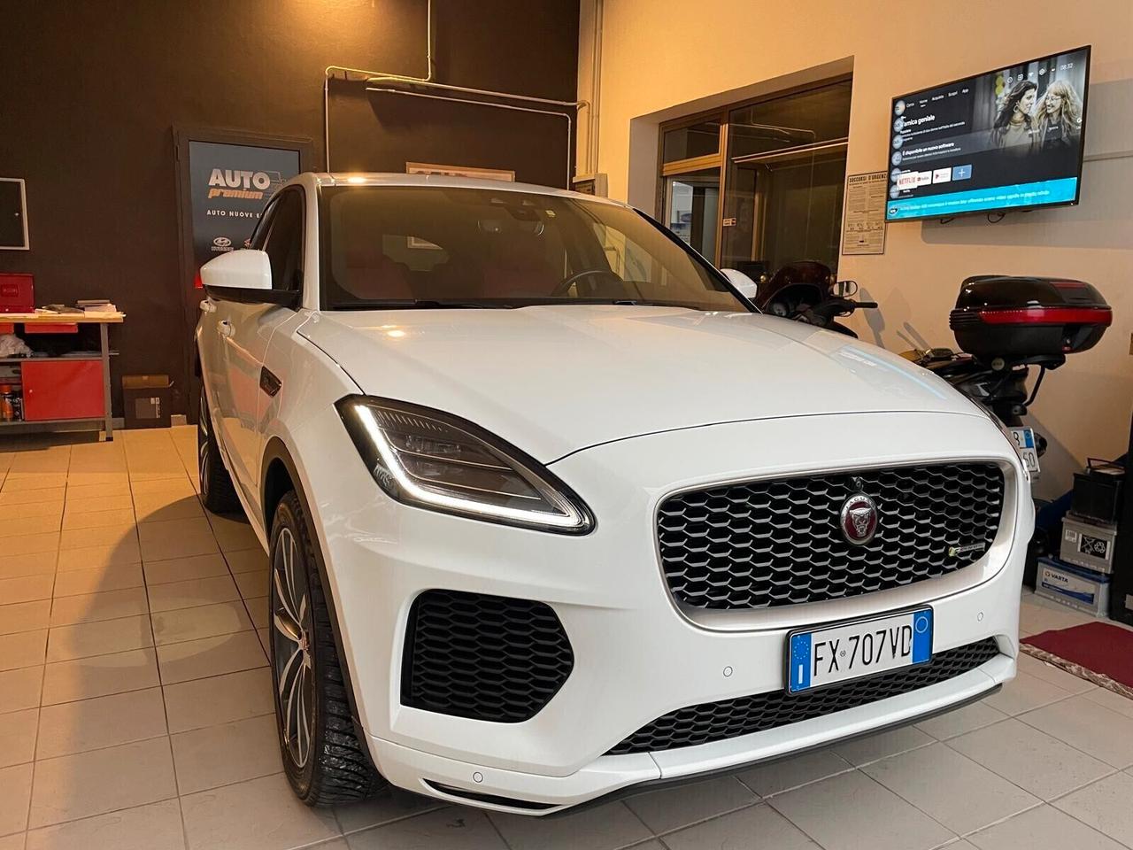 Jaguar E-Pace 2.0D 180 CV AWD aut. R-Dynamic HSE