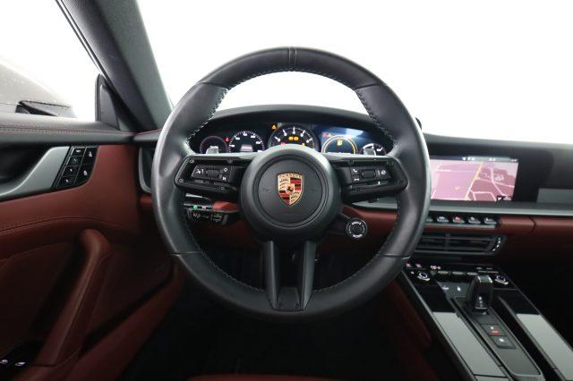 PORSCHE 911 911 Carrera 4S