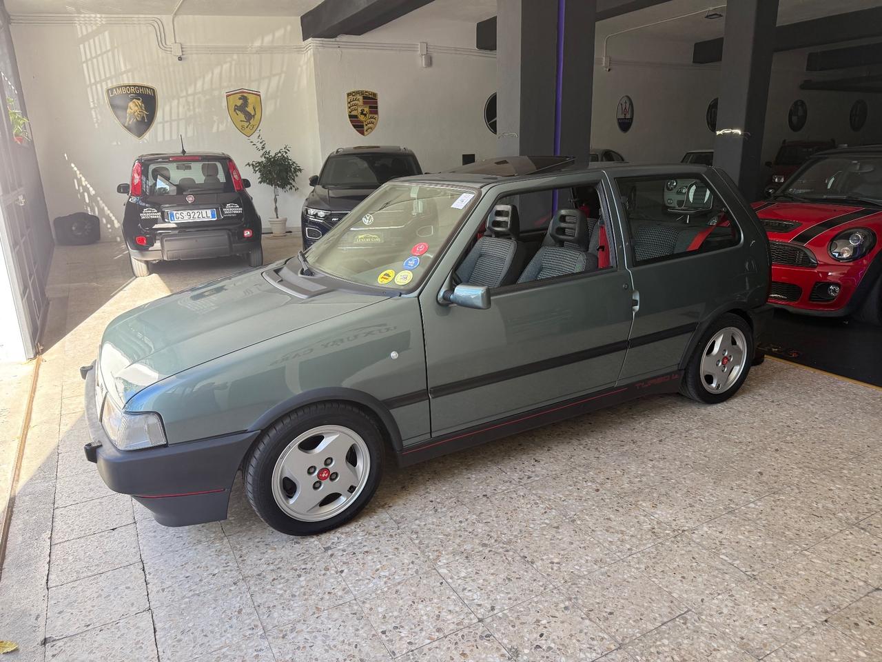 Fiat Uno turbo i.e. Tetto Apribile
