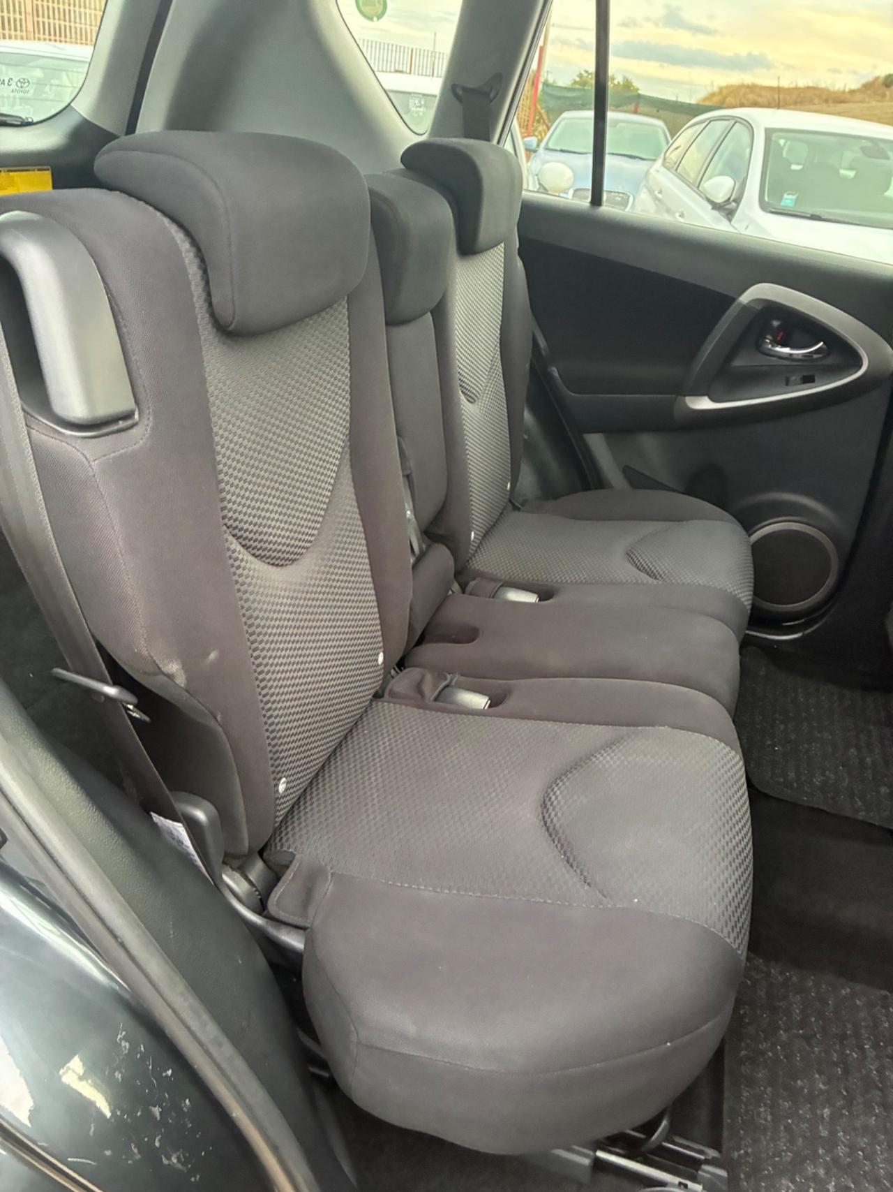 Toyota RAV 4 RAV4 2.2 D-4D 136 CV LUXURY (100 KW)