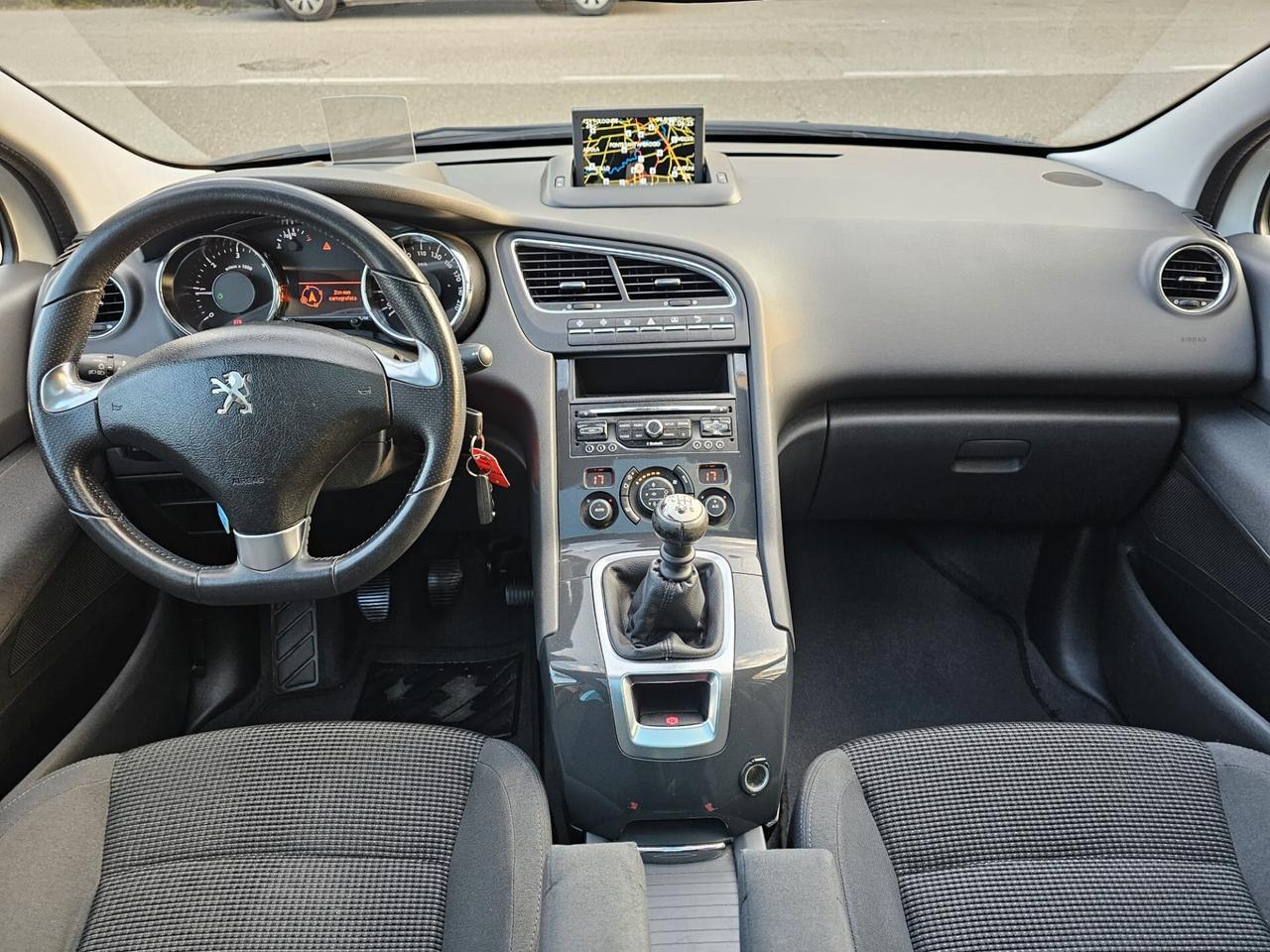 Peugeot 5008 1.6 120cv BlueHdi S&S Allure*Navi*Tetto*Euro6*