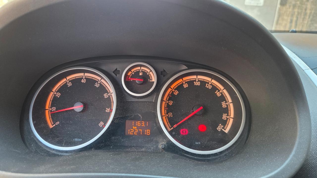 Opel Corsa 1.2 3 porte