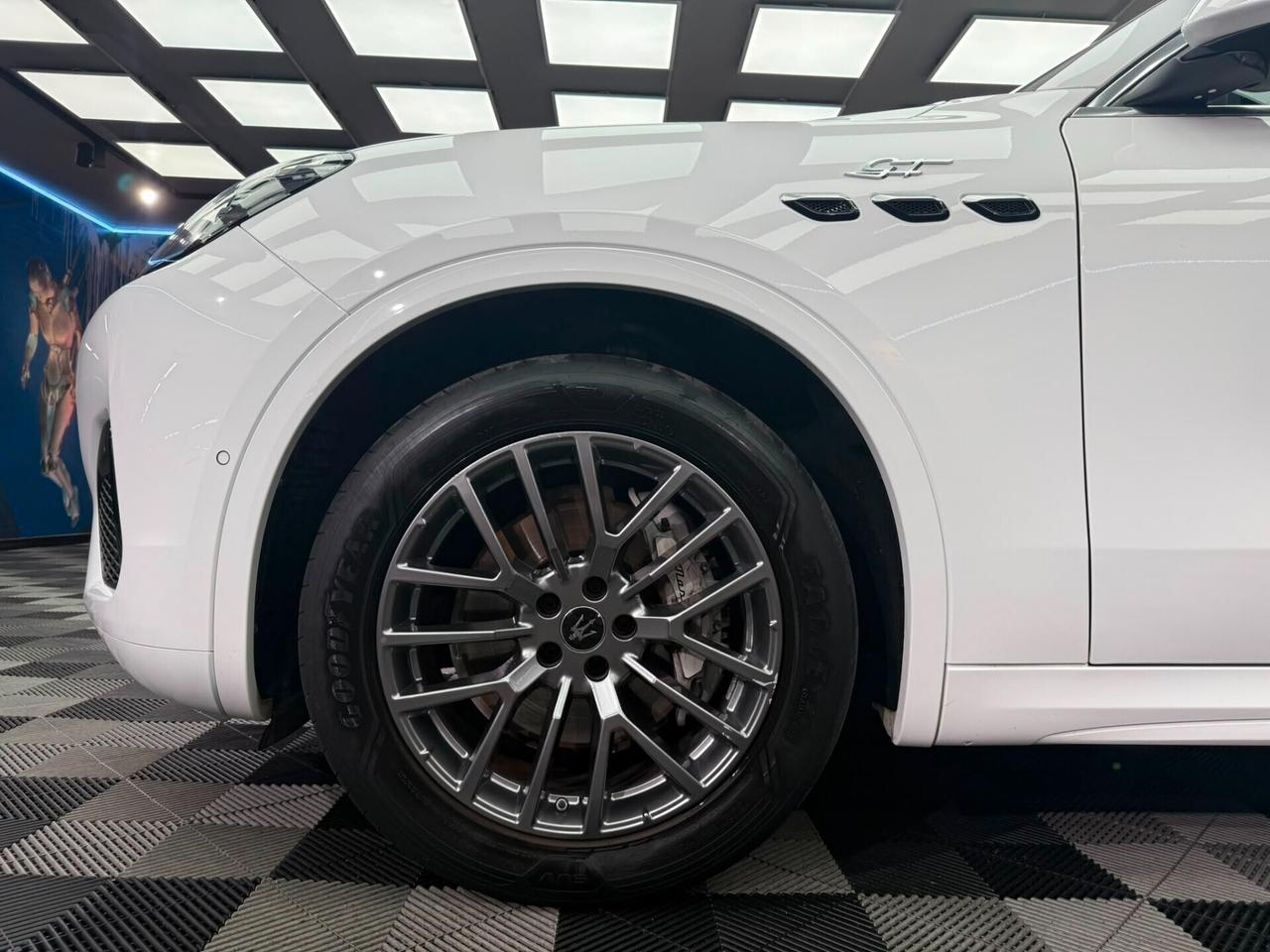 Maserati Grecale MHEV 300 CV AWD GT (226)