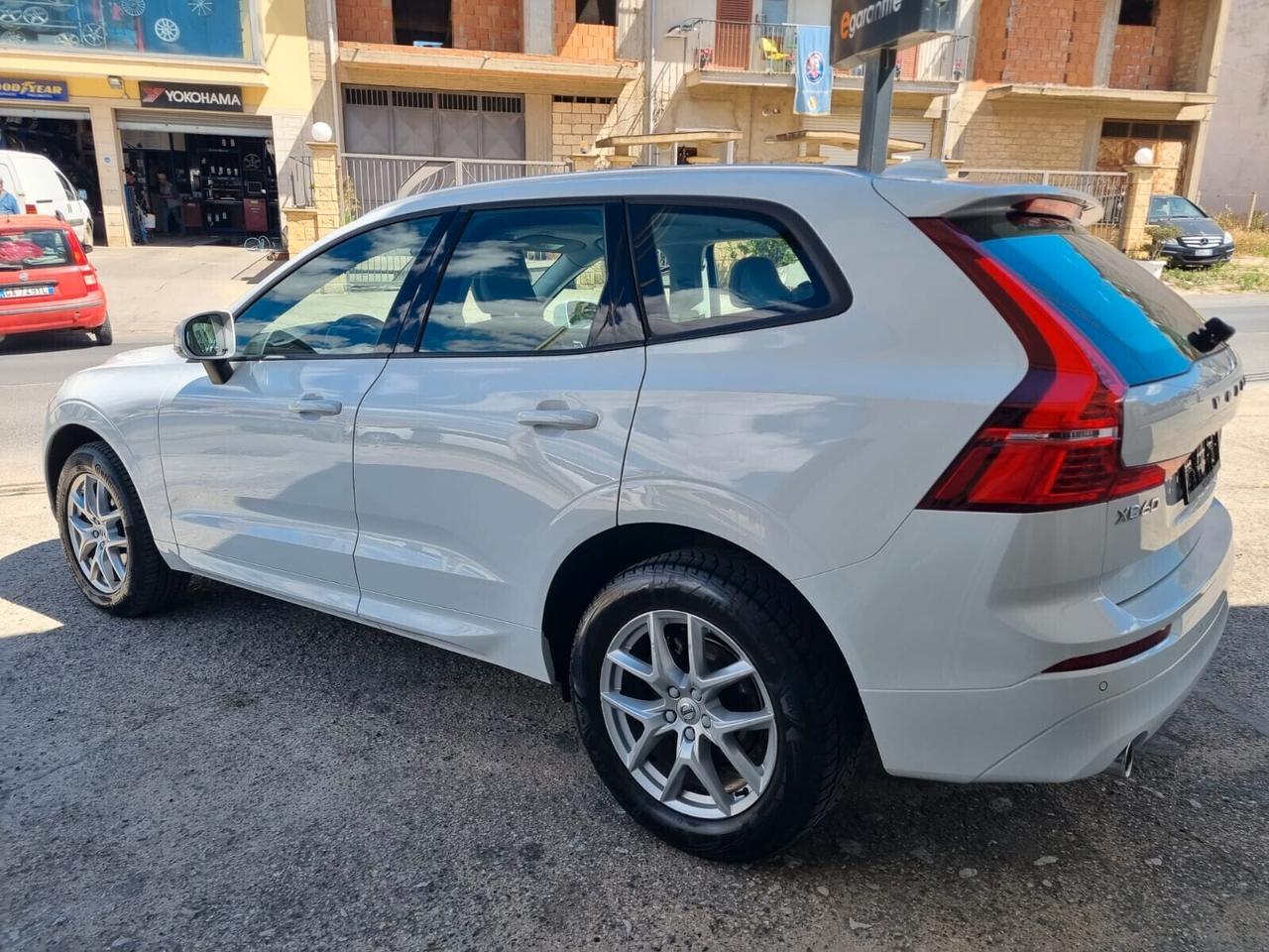 Volvo XC60 D4 190CV 3 ANNI GARANZIA ITALIANA