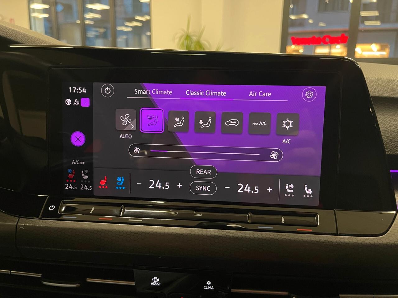 Volkswagen Golf 8 GTI 2.0 TSI 245cv DSG