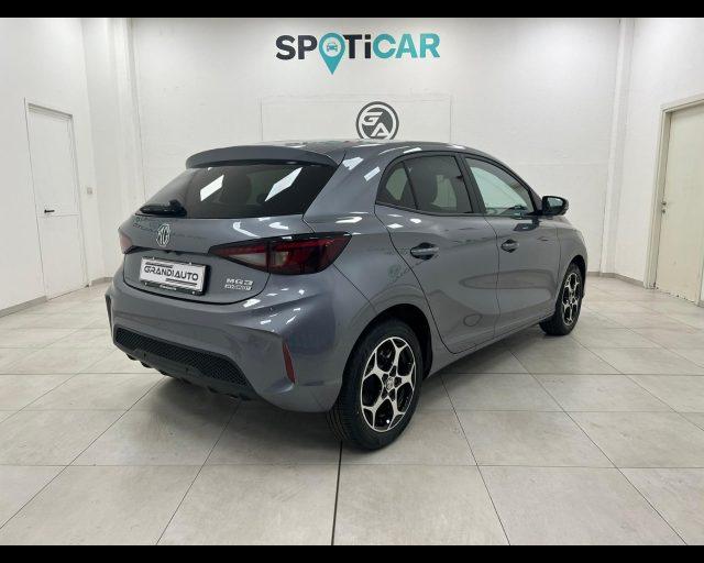 MG MG3 HYBRID + LUX