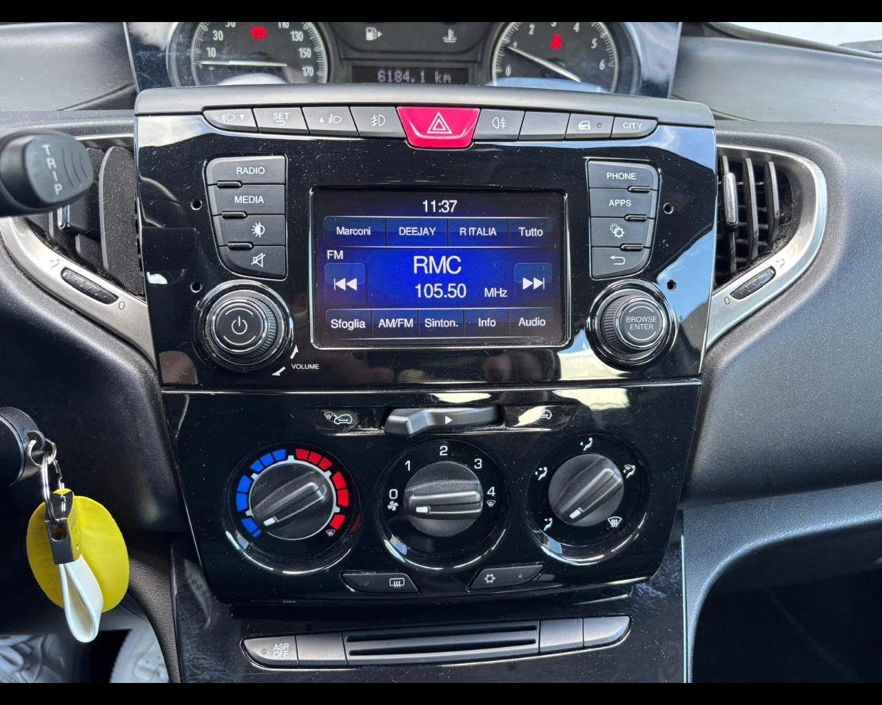 LANCIA Ypsilon III 2015 - Ypsilon 1.2 Silver 69cv