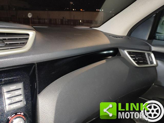 NISSAN Qashqai 1.5 dCi N-Connecta