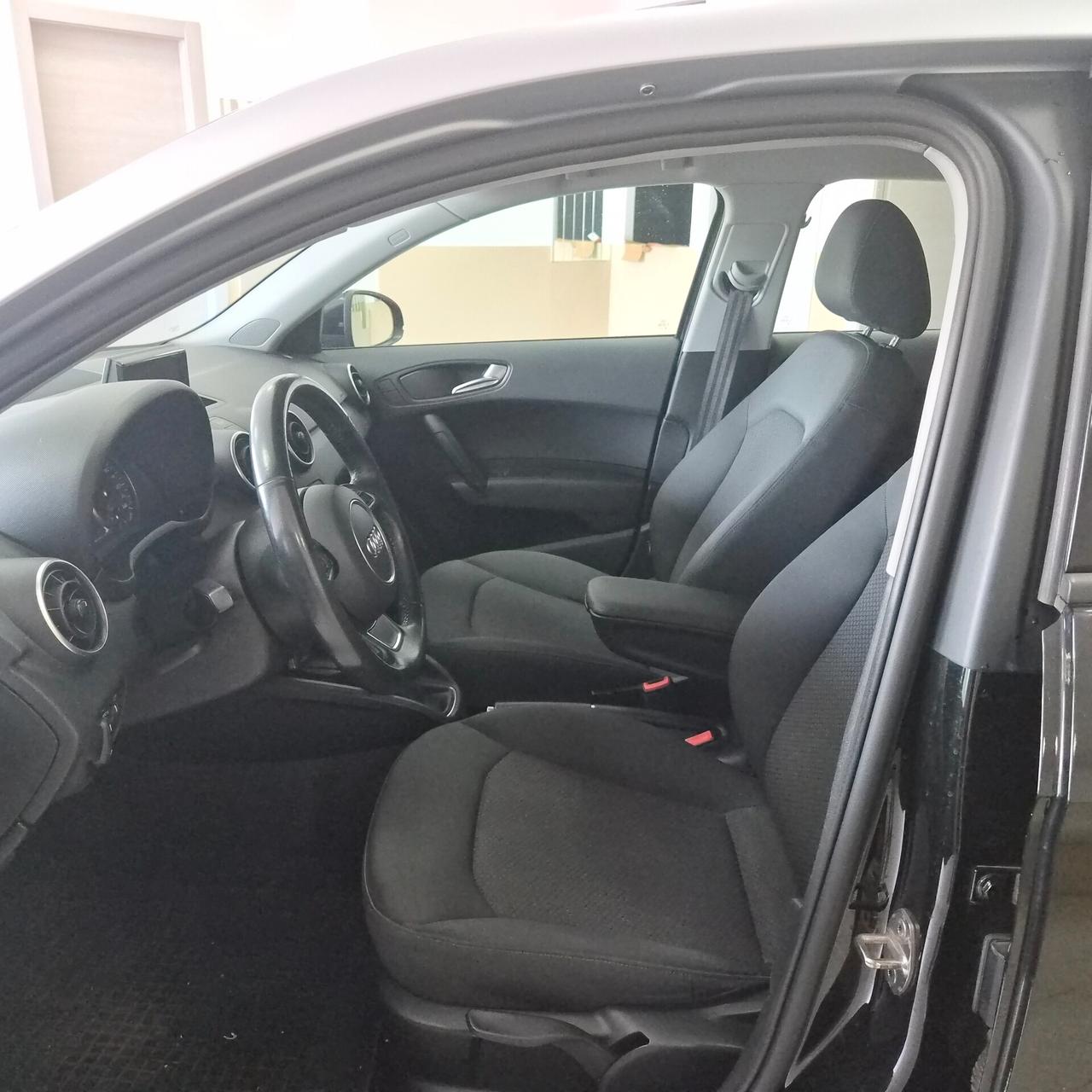 Audi A1 1.6 TDI 116 CV Admired