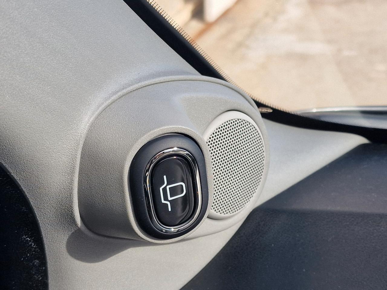 Lancia Ypsilon 1.2 benzina 70cv 5POSTI