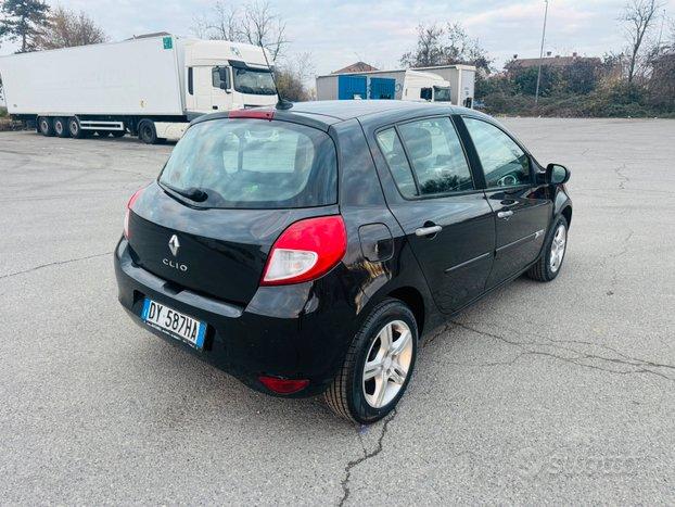 Renault Clio 1.2 16V 5P Luxe (55 kw)