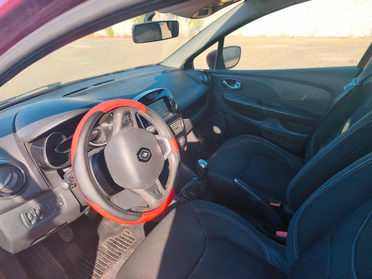 Renault Clio TCe 12V 75 CV 5 porte (12 mesi di garanzia)