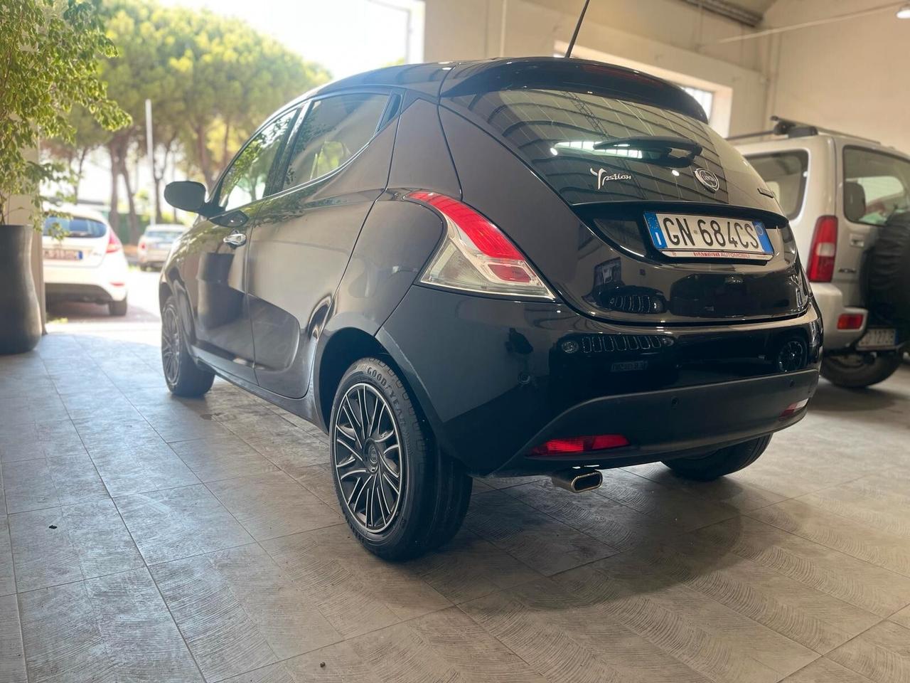 LANCIA YPSILON 1.0 FIREFLY 5 porte Hybrid *GOLD* 2/2023 67MILAKM