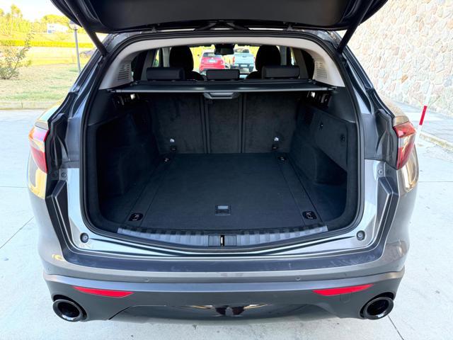 ALFA ROMEO Stelvio 160CV+RETROCAMERA+2PDC+PACK BLACK