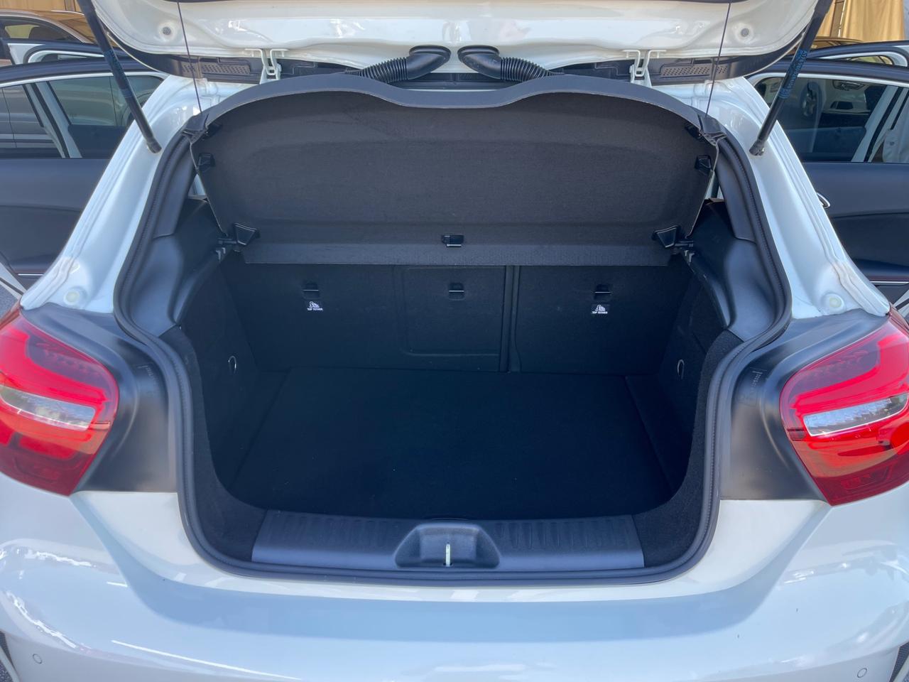 Mercedes-Benz A 200 d Automatic 4Matic Premium