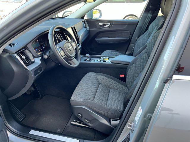 VOLVO XC60 B4 (d) automatico Core