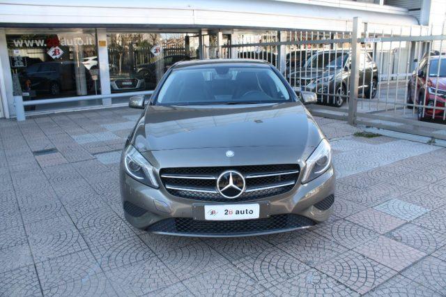 MERCEDES-BENZ A 200 Sport