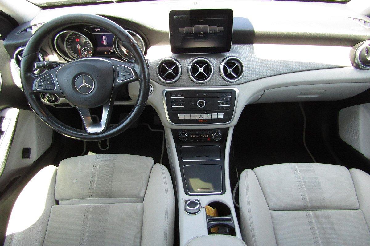 MERCEDES GLA 200 d Automatic Executive