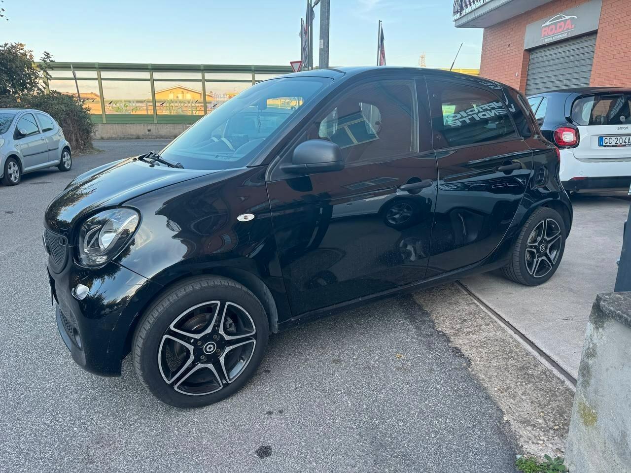 Smart ForFour 70 1.0 Youngster