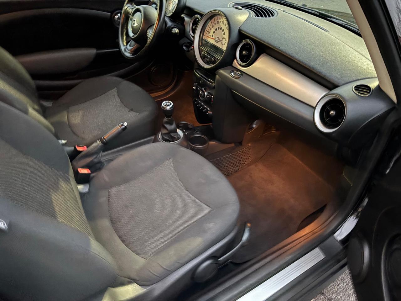 Mini Cooper Coupe 1.6 Coupé